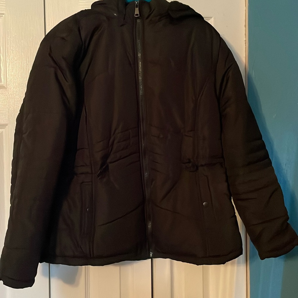 Fashionable, warm winter jacket to get  cozy warm on those cold days!
